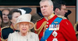 رفض شطب قضية تتهم الأمير البريطاني أندرو بارتكاب إساءات جنسية