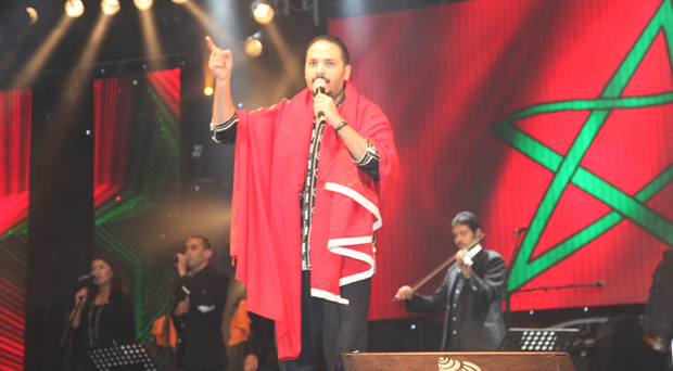 أكثر من 160 ألف شخّص غنوا الـ”هابي برثداي” للبوب ستار رامي عياش في مهرجان الجوهرة في المغرب