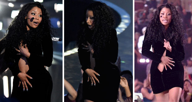 بالصور: Nicki Minaj قدّمت عرض مثير في حفل الـ MTV وفستانها تمزّق