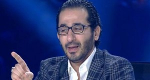 أحمد حلمي ينهار بالبكاء على شهداء مصر مباشرةً على الهواء