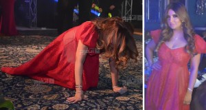 بالصور والفيديو: شذى حسون سقطت أثناء تكريمها في مهرجان القنوات الفضائية