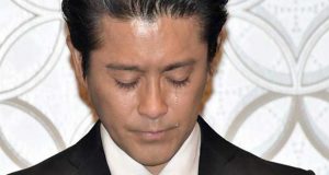 إنهاء عقد مغني ياباني بعد تحرشه جنسياً بطالبة