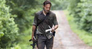 نجم Walking Dead يفجّر مفاجأة من العيار الثقيل حول العمل