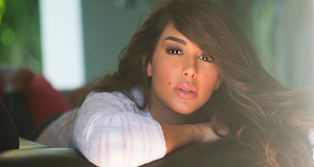 ياسمين صبري العربية الوحيدة في مسابقة أفضل 100 وجه في العالم