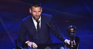 ميسي يحصد جائزة أفضل لاعب في العالم لعام 2019