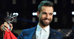 تونس تكرم مهدي عياشي الفائز في الموسم الخامس من The Voice