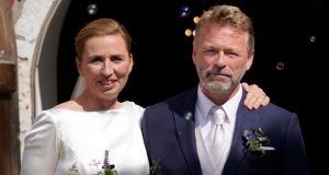 بعد تأجيل زفافها عدة مرات.. رئيسة وزراء الدنمارك تتزوج من مصور