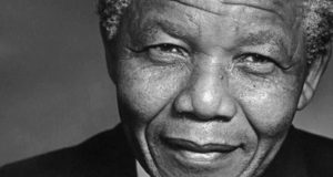 وفاة زيندزي مانديلا ابنة نيلسون مانديلا