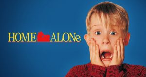 مخرج Home Alone يفضح دونالد ترامب: ابتزّني للظهور في الفيلم