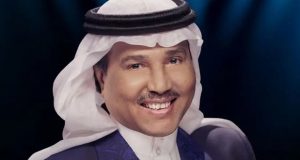 محمد عبده يتلقى لقاح كورونا