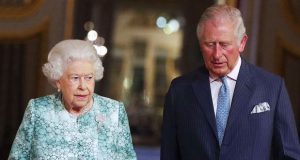 هل تسببت أزمة هاري وميغان في خلاف بين الملكة إليزابيث والأمير تشارلز؟