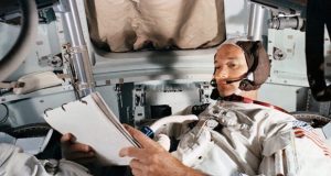 وفاة مايكل كولينز.. رائد الفضاء “المنسي” بمهمة أبولو 11