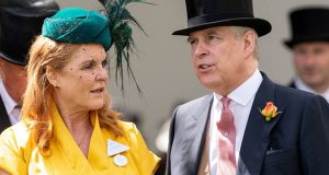 زوجة الأمير أندرو السابقة تدعمه بعد اتهامه باعتداءات جنسية