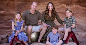 الأمير ويليام وكيت ميدلتون يختاران الأردن للصورة العائلية على بطاقة عيد الميلاد