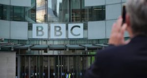 استقالة رئيس BBC بسبب قرض بمليون دولار