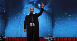 أبو يفوز بجوائز أفضل مطرب وأغنية ولحن في “غلوبال ميوزيك أووردز”